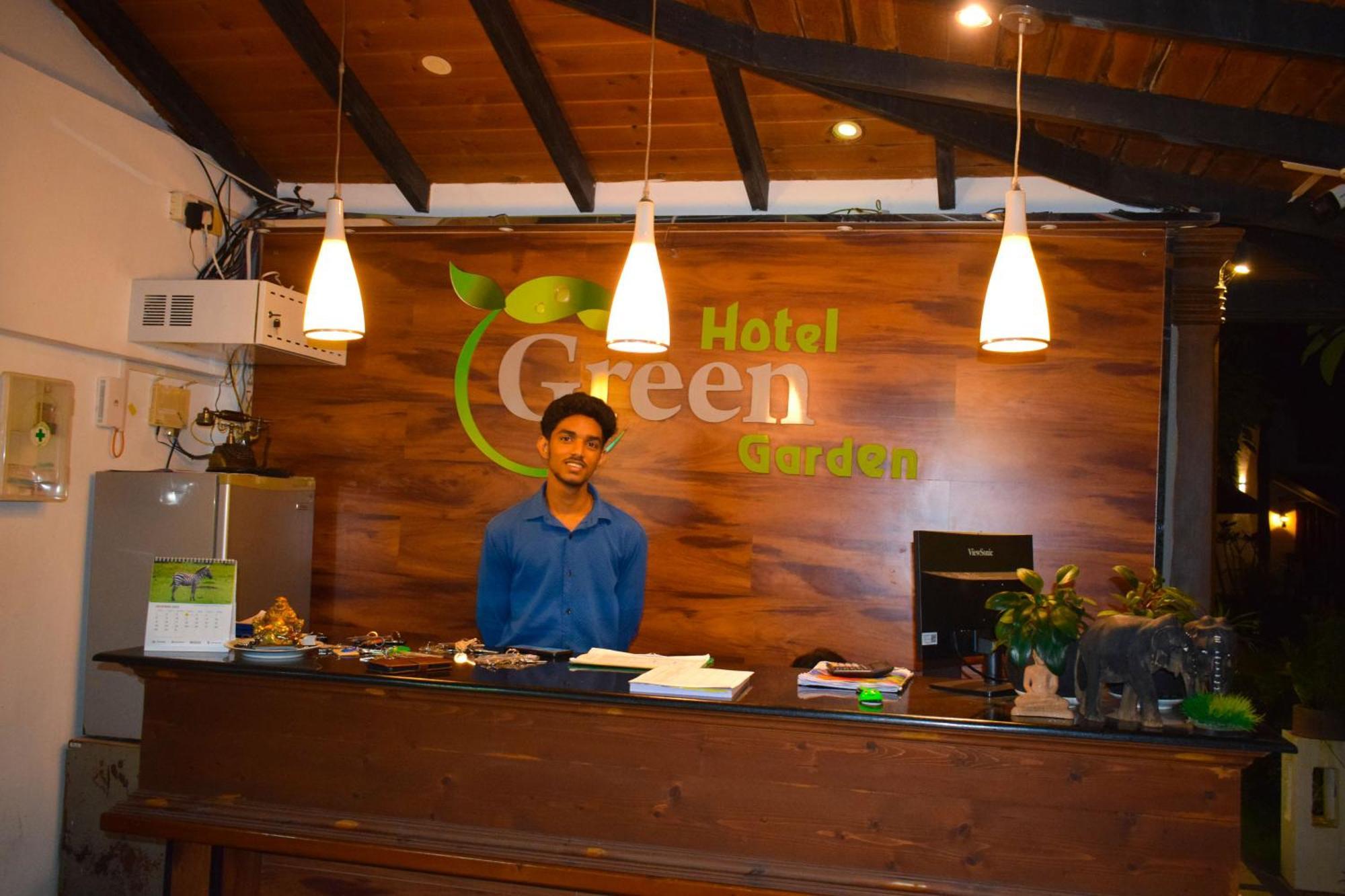 Hotel Green Garden 트링코말리 외부 사진
